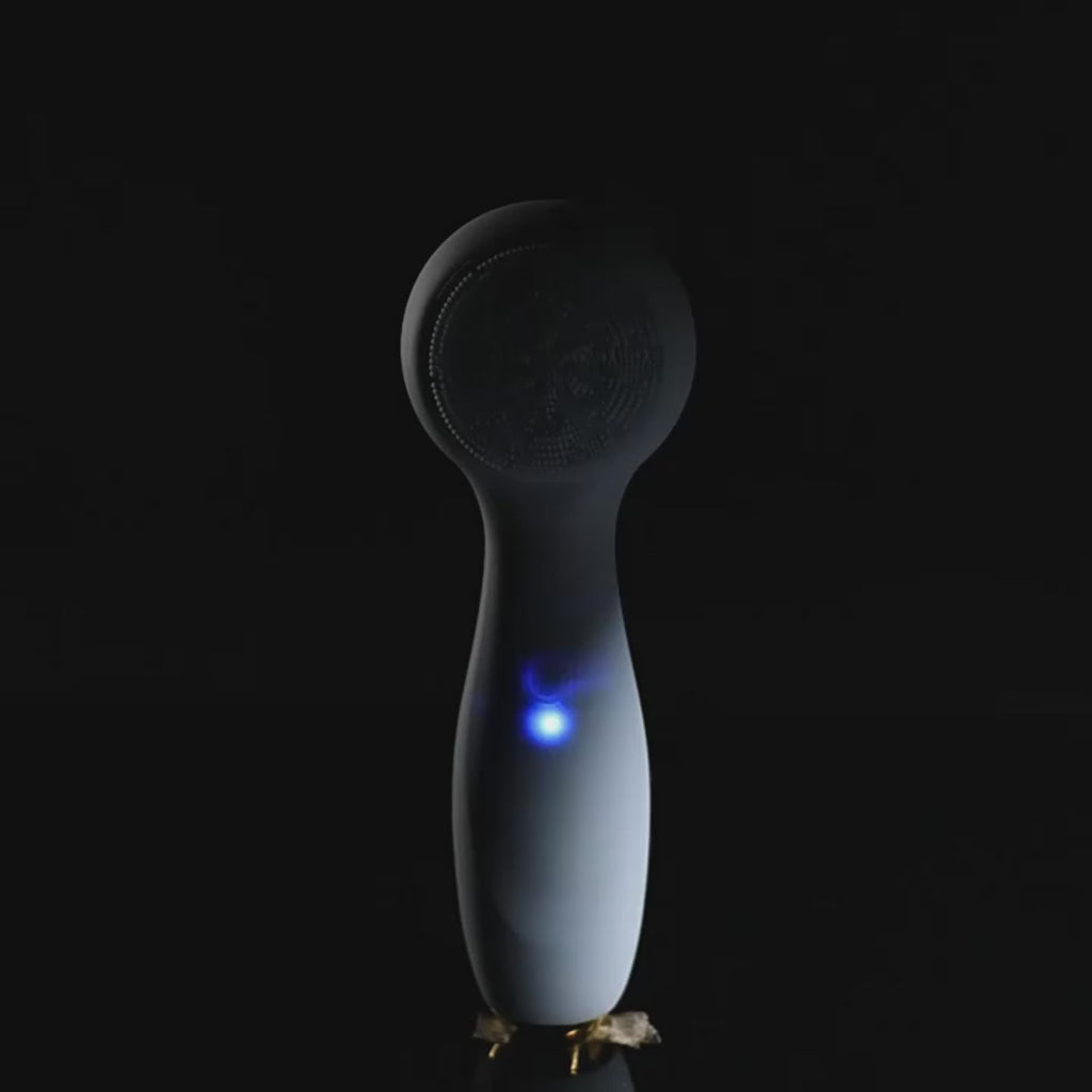 Brosse de Nettoyage du Visage Électrique — Rotation Chaude & Froide